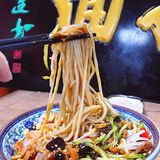 人满为患的大姨捞面！