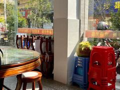 -容里煲仔饭(利丰北路店)
