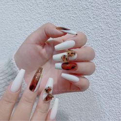 -ZX·美睫设计师汇聚店