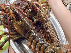 -四囍码头海鲜烧烤自助火锅(外滩南京东路悦荟广场店)