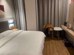 -凯亚斯顿酒店(深圳罗湖水贝国际珠宝城店)