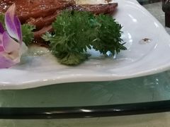 -园中园美食城