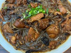 小鸡炖蘑菇-郭记家常菜下水馆
