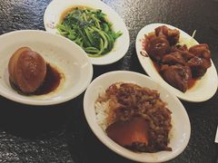 -胡须张鲁肉饭(美食文化馆店)