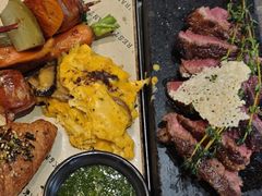 -Mark&Mars Restaurant