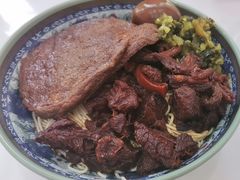 红烧牛肉面-旺泉餐饮店·清真牛肉面馆