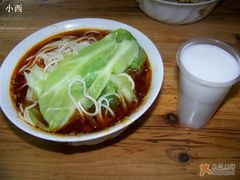 牛肉面和花生浆-蒋六十八梯眼镜面(渝中店)