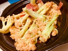 -新大咀港式茶餐厅(宝山万达店)