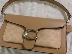 -COACH蔻驰(德基广场店)