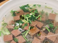 馋口鸭血汤-馋三尺蟹粉小笼(人民广场店)