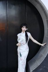 -一揽芳华汉服旗袍体验馆(拙政园店)