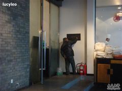 我以为是个真人-甲21号招待所