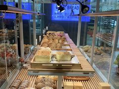 -焙丽拾光(麦凯乐直营店)
