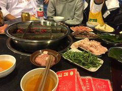 -邓莽子老火锅(中兴路总店)