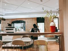 大堂-潮一不贰·法式甜品·生日蛋糕·西式简餐(外滩店)