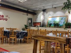 大堂-老崇左特色风味食馆