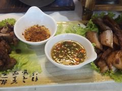 -东巴谷野生菌火锅餐厅