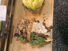 -洪氏嗨捞·猪肚鸡火锅(阳光天地店)