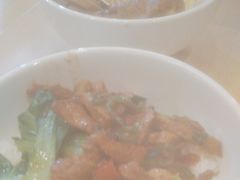 -蒙自源米线大王(东站店)