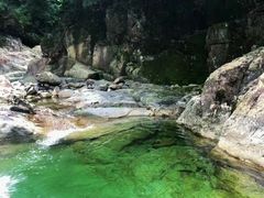 -安吉龙王山峡谷漂流