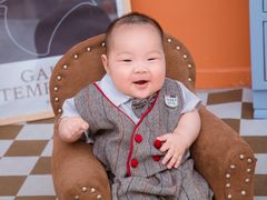 -泓历皇朝酒店(东亭店)