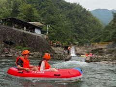 -安吉龙王山峡谷漂流