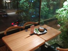 靠窗位-壹酒贰肉1926·深夜食堂(九纬路店)