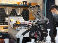 -Be Lived Cafe比例咖啡(摩天轮店)
