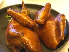 玻璃皮润烧乳鸽王-富力丽思卡尔顿酒店·丽轩中餐厅