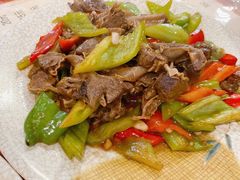 尖椒炒护心肉-吉味馆(柠溪店)