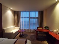 -兴芮温泉度假区