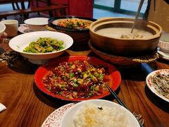 -黄弟大排档·湖南菜·小龙虾·小海鲜(凯旋北路店)