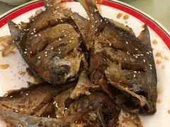 干烧鲳鱼-小实惠嘉(威海路店)