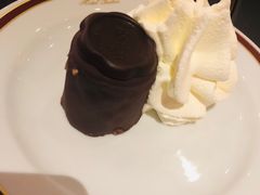 -Cafe Sacher(WIEN)