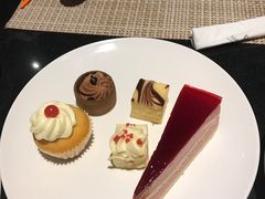 -龙之梦万丽酒店青餐厅