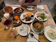 -羽深肉铺 Steak & Wine