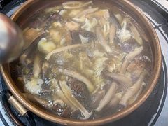 -阿山卓·野生菌火锅·纳西火塘烤肉