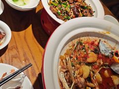-爱碗亭·鲜炒湖南菜(壹城中心店)