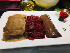 九牛一毛-毛家饭店·30年融合新湘菜(汉峪金谷店)