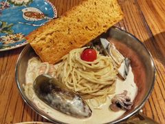 -I HOLIC艾豪丽披萨(KKone店)