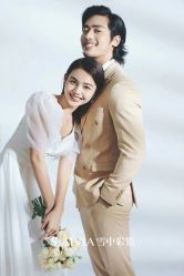 -雪中彩影婚纱摄影·微光艺术中心