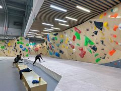 -ROCKPLUS攀岩馆(环宇城店)