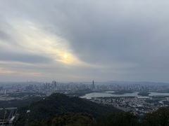 -紫金山山顶公园