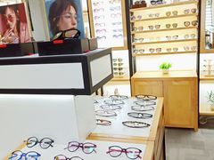 -LOGO眼镜·蔡司品牌折扣店(龙华清湖店)