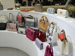 -六六奢品·vintage中古·回收二手奢侈品包包手表首饰(环球港店)