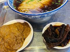 -伟记奥面馆(白塔东路店)