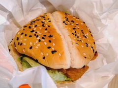 菠萝鸡腿堡-德克士(西站站内店)