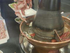 -楼外楼大刀肉传统火锅(西安大路店)