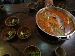 -野山舂·贵州现舂酸汤牛肉(东山店)