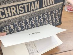 -小飞侠奢侈品回收 寄卖 养护(宝山宝龙广场店)